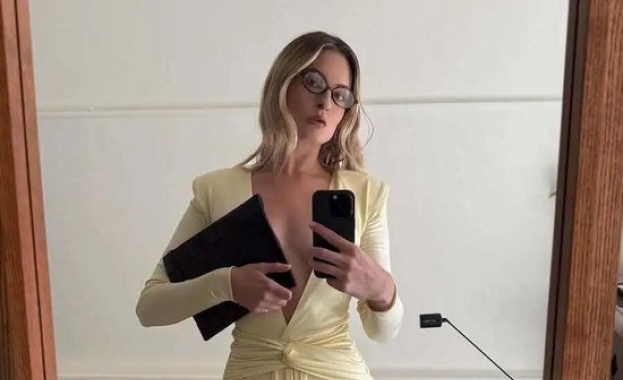 这个秋天最新的流行色以熟悉的样子回到了我们身边