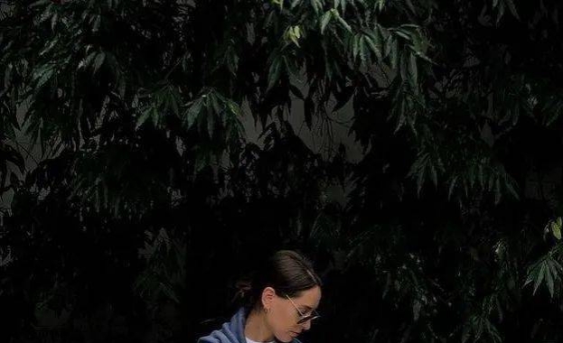 有一种高级的性感,叫裤装style